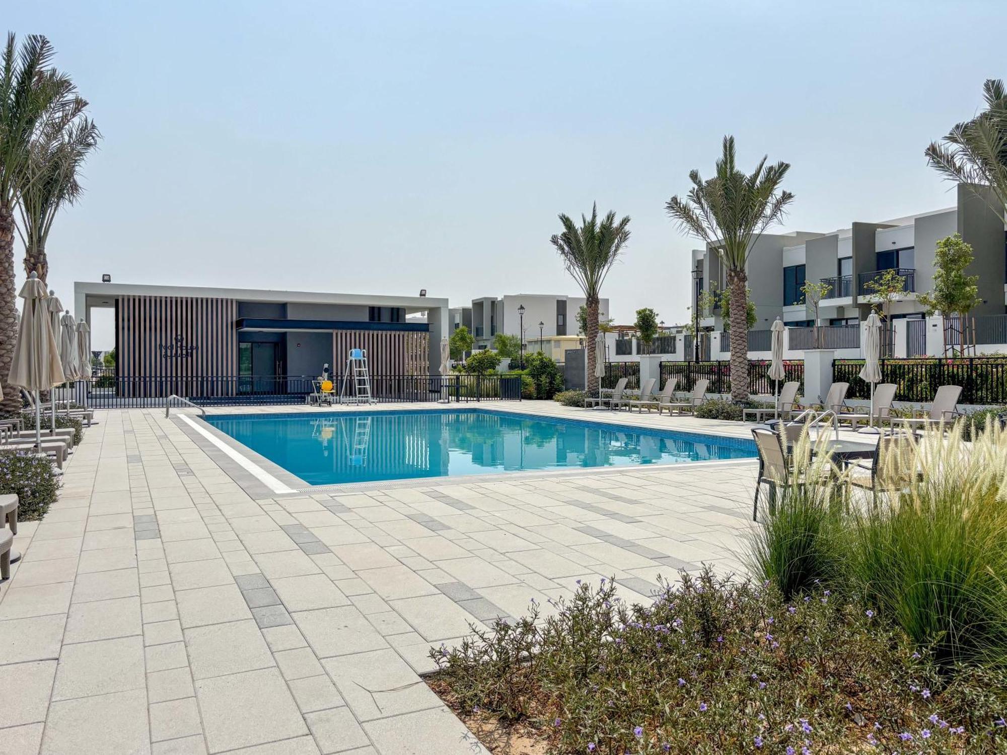 Frank Porter - La Rosa 6 Dubai Exterior photo